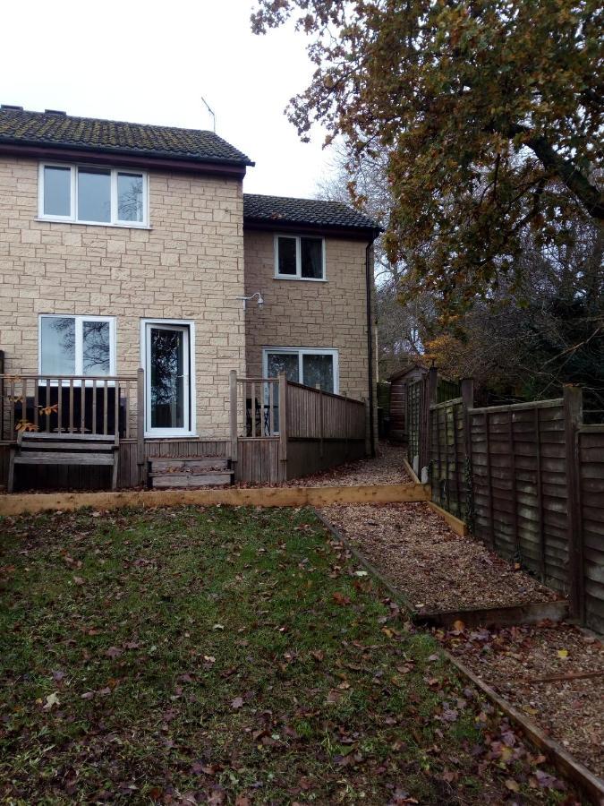 New Cottage Chalford Экстерьер фото