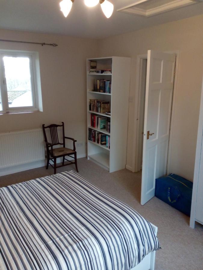 New Cottage Chalford Экстерьер фото